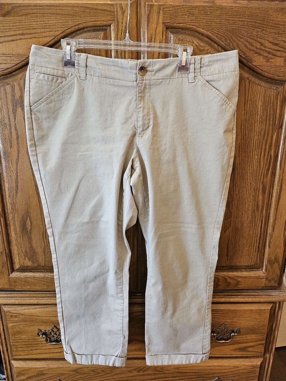 Lee Women's Khaki Cropped Jeans